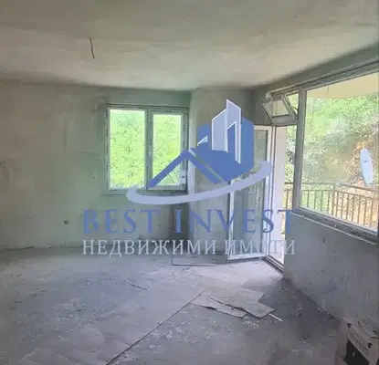 Снимка 2 — Тристаен апартамент с тераса в кв. Освобождение, Благоевград