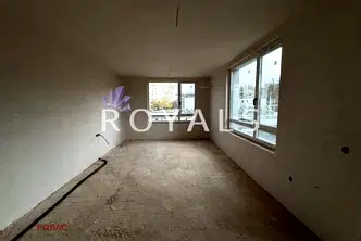 Тристаен апартамент в София, Овча купел