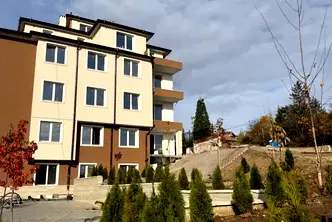Тристаен апартамент с южно изложение и гледка към Витоша в Овча купел 2