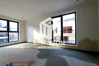 Тристаен апартамент с балкон в нова сграда в Овча купел, София