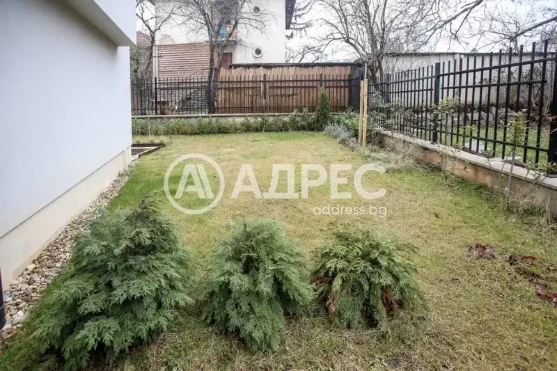3-bedroom apartment in Sofiya, Pavlovo