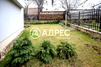 Тристаен апартамент в София, Павлово