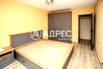 Тристаен апартамент в София, Павлово