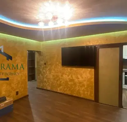 Снимка 4 — Тристаен апартамент в Шумен, Пазара