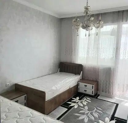 Снимка 3 — Тристаен апартамент в Шумен, Пазара
