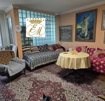 Снимка 4 — Тристаен апартамент в Шумен, Пазара