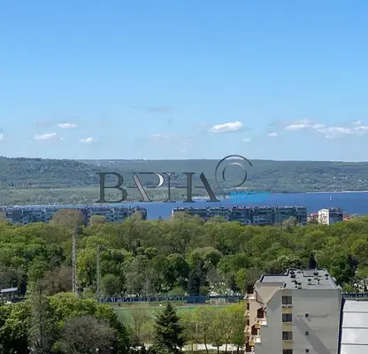 Снимка 4 — Тристаен апартамент във Варна, Победа