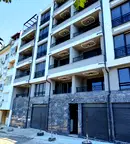 Тристаен апартамент във Варна, Погреби