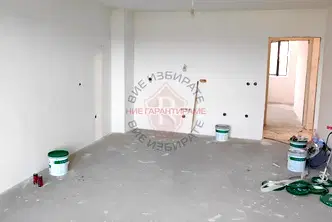 Тристаен апартамент във Варна, Погреби