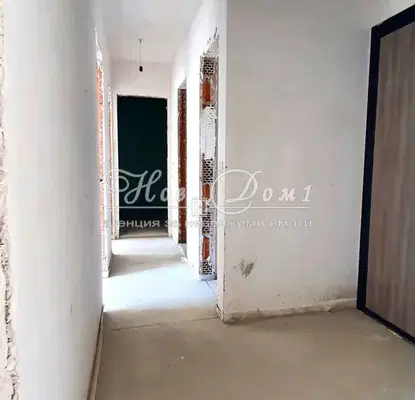 Photo 2 — 3-bedroom apartment in Varna, Pogrebi