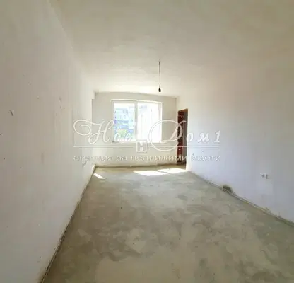 Photo 3 — 3-bedroom apartment in Varna, Pogrebi