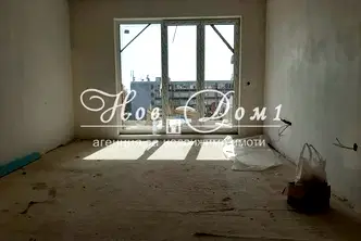 Тристаен апартамент във Варна, Погреби