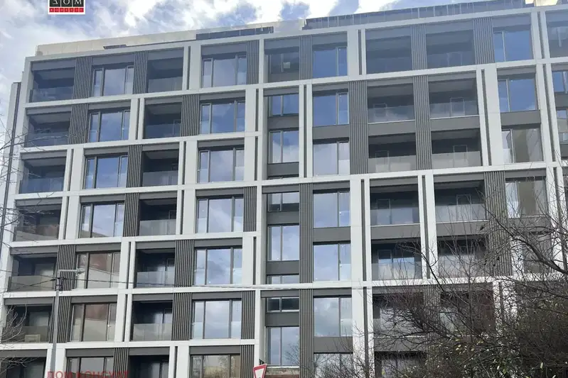 3-bedroom apartment in Sofiya, Poligona