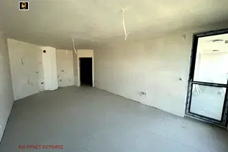 Тристаен апартамент в София, Полигона
