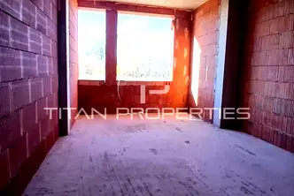 Тристаен апартамент в Пловдив, Прослав