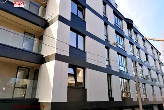Тристаен апартамент в София, Редута