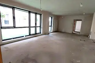 Тристаен апартамент в София, Редута