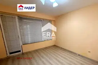 Тристаен апартамент в Русе, Родина 1