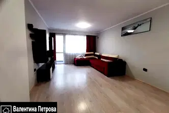 Тристаен апартамент в Русе, Родина 1