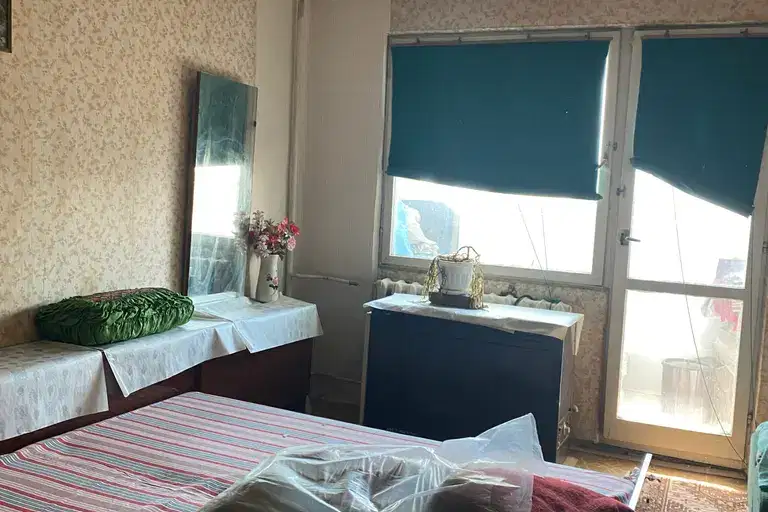 Тристаен апартамент в Русе, Родина 2