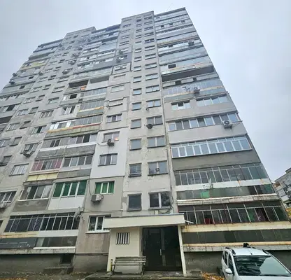 Снимка 2 — Тристаен апартамент в Русе, Родина 2