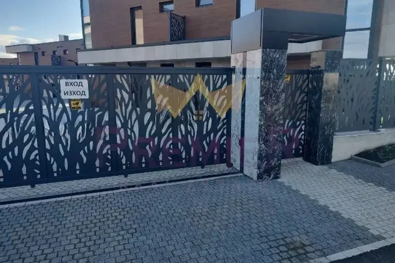 Тристаен апартамент в Бургас, Сарафово