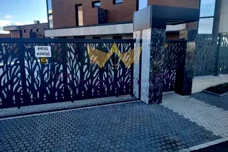 Тристаен апартамент в Бургас, Сарафово