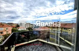 Тристаен апартамент в Бургас, Сарафово