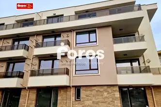 Тристаен апартамент в Бургас, Сарафово