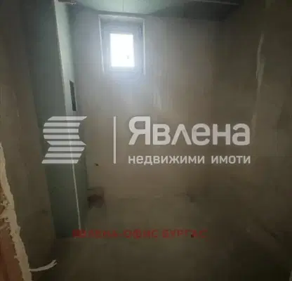 Снимка 5 — Тристаен апартамент в Бургас, Сарафово
