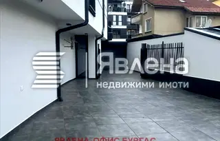 Тристаен апартамент в Бургас, Сарафово