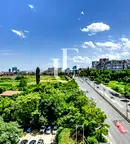 Тристаен апартамент с голяма тераса в Център, София