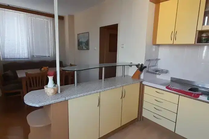 3-bedroom apartment in Pleven, Shirok Centyr