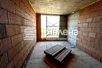 Тристаен апартамент в Благоев, Широк център