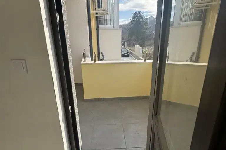 Тристаен апартамент в Плевен, Широк център