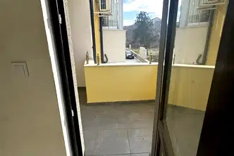 Тристаен апартамент в Плевен, Широк център