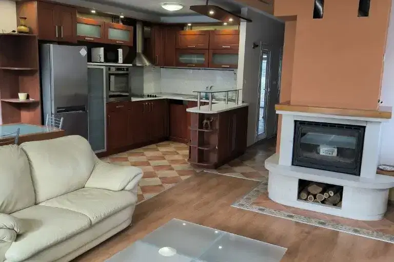 3-bedroom apartment in Pleven, Shirok Centyr