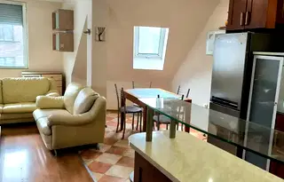 Тристаен апартамент в Плевен, Широк център