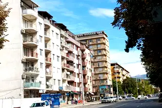 Тристаен апартамент в Благоев, Широк център