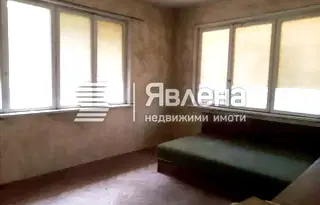 Тристаен апартамент в Благоев, Широк център