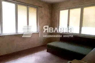 Тристаен апартамент в Благоев, Широк център