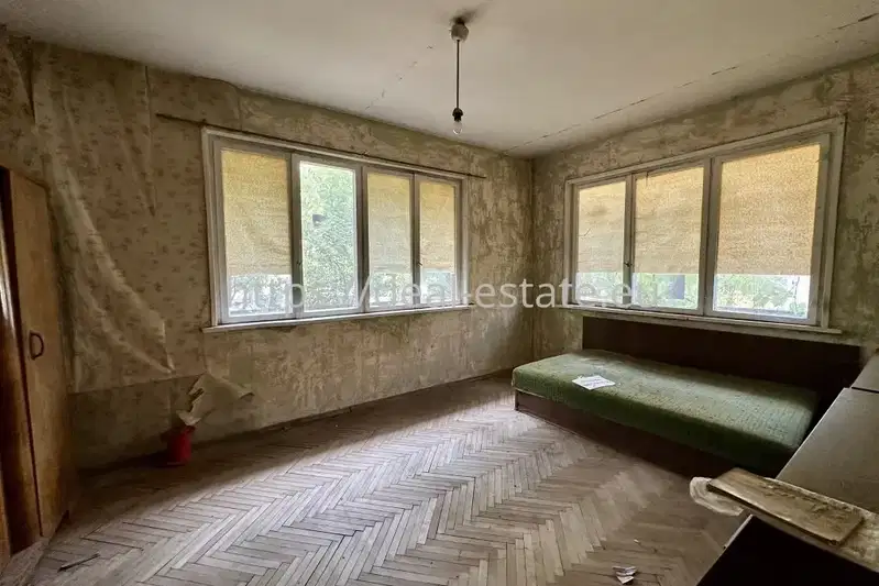 3-bedroom apartment in Blagoev, Shirok tsentar
