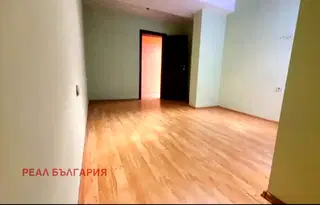 Тристаен апартамент в Русе, Широк център
