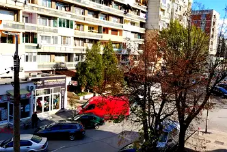 Тристаен апартамент в Русе, Широк център