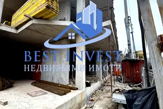 Тристаен апартамент в Благоев, Широк център