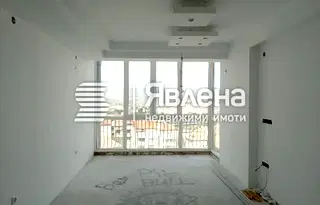 Тристаен апартамент в Благоев, Широк център