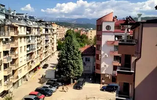 Тристаен апартамент в Благоев, Широк център