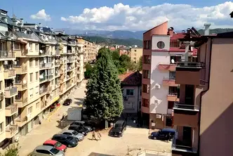 Тристаен апартамент в Благоев, Широк център