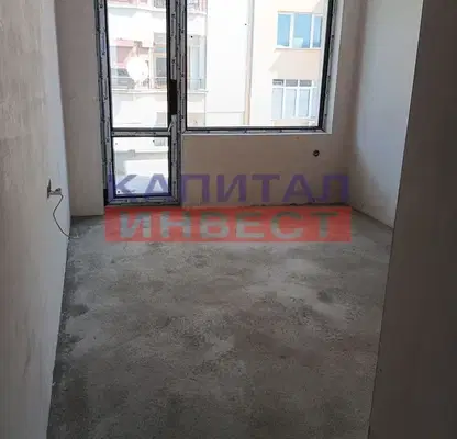 Снимка 3 — Тристаен апартамент в Благоев, Широк център
