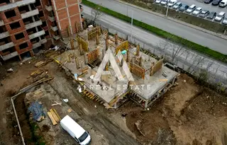 Тристаен апартамент в Плевен, Широк център